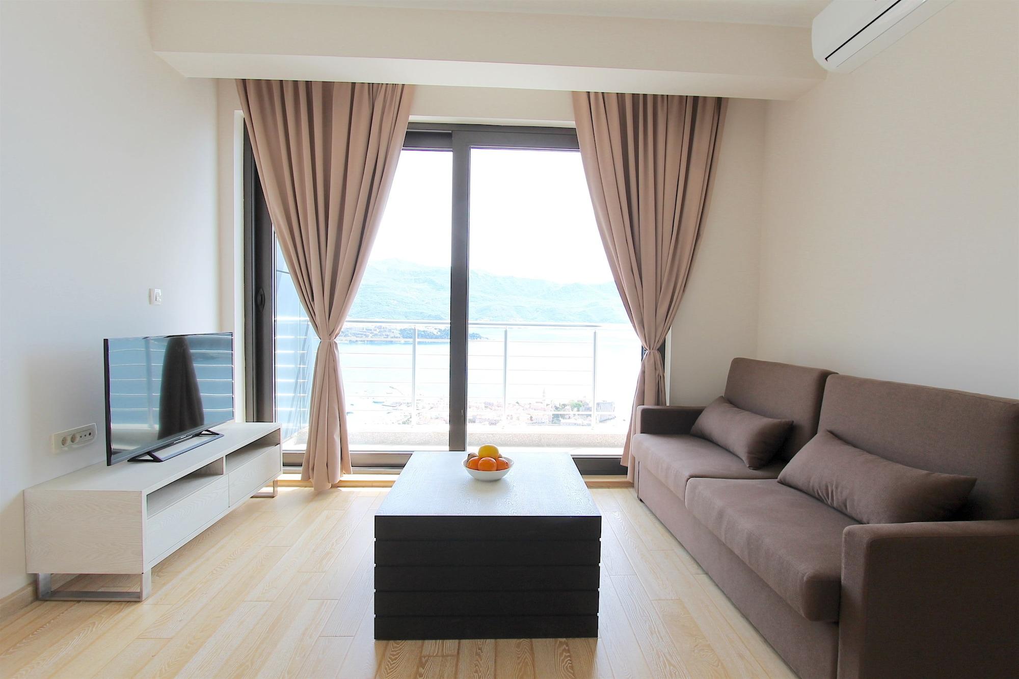 Aqua Apartment Budva