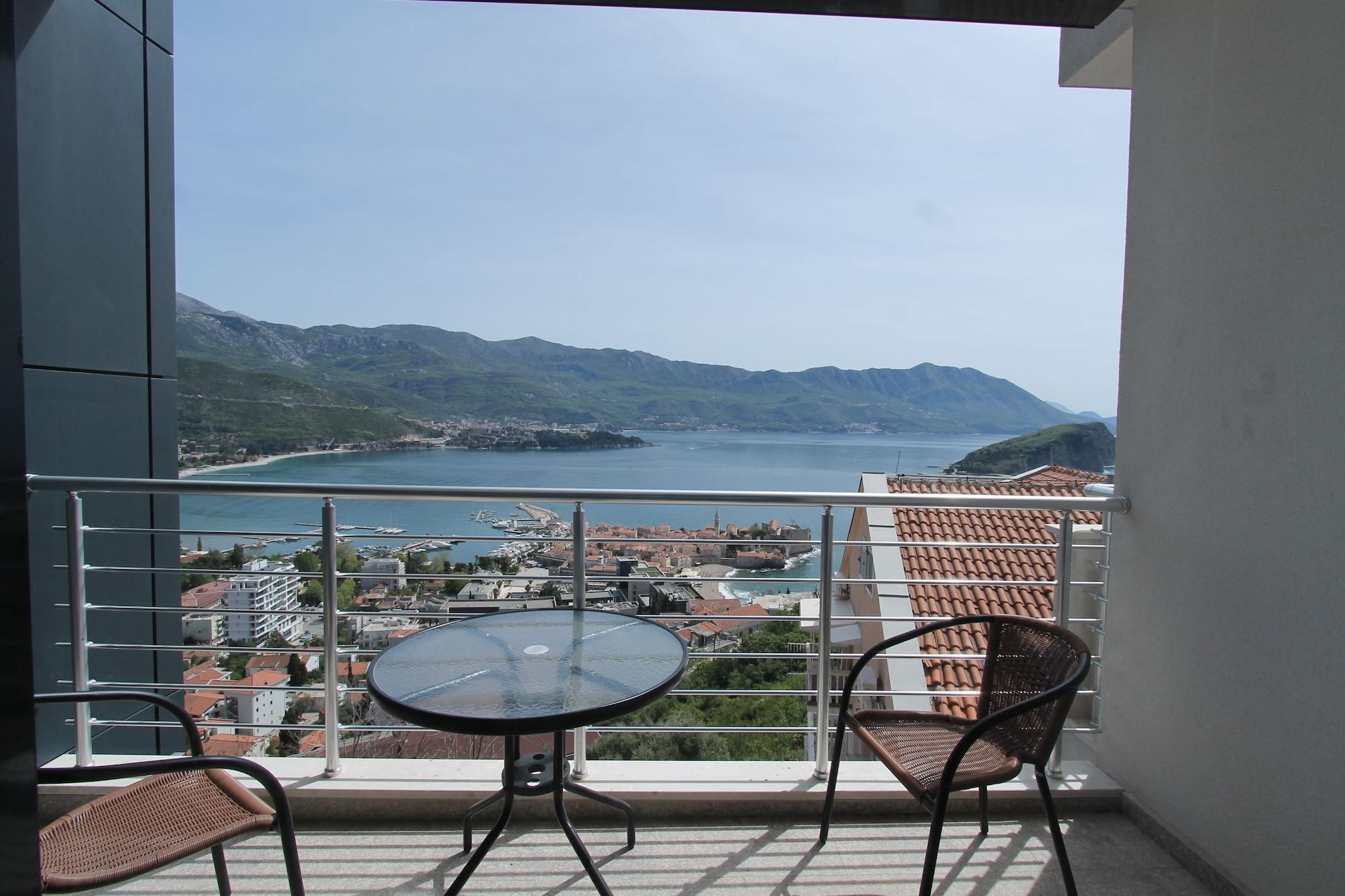 Aqua Apartment Budva