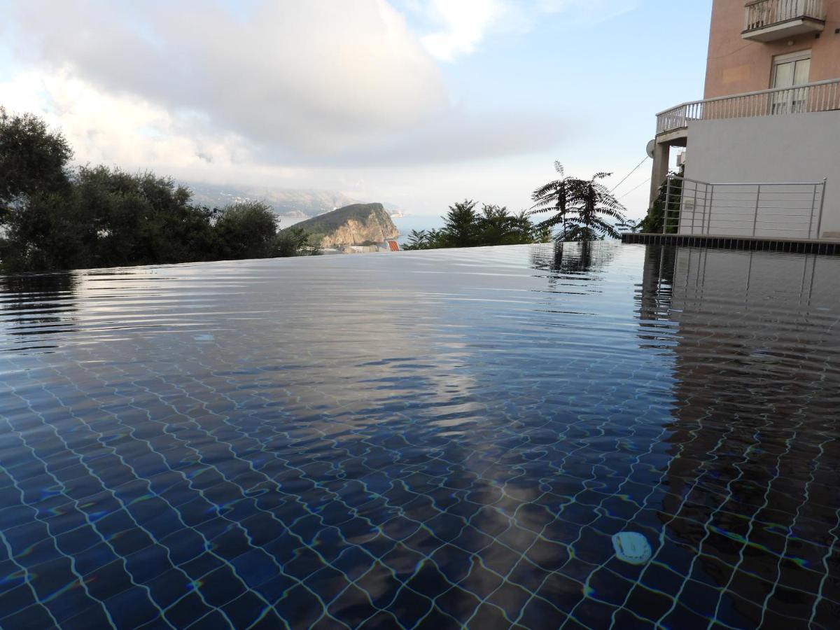 Aqua Apartment *